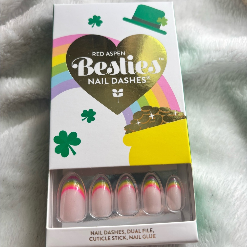 Red Aspen Nail Dashes - looking for leprechaun loot orla
